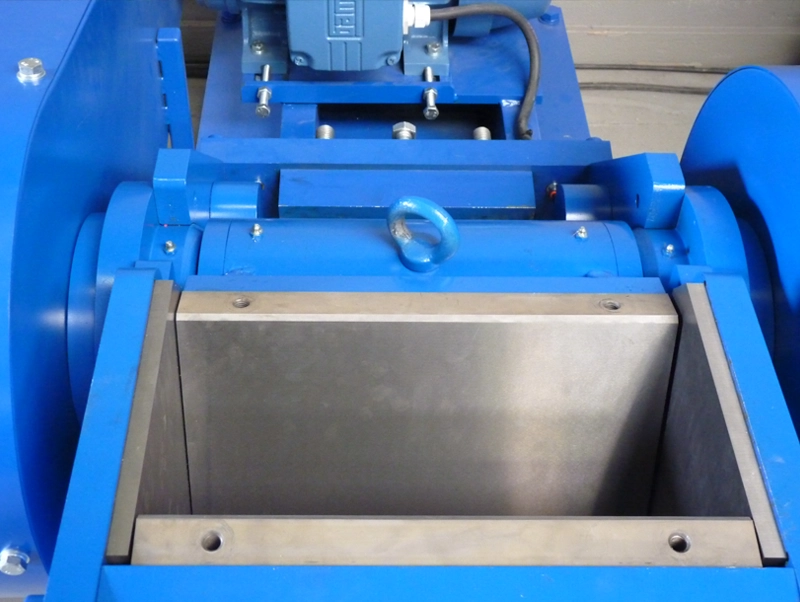 LMC400 Jaw Crusher view of jaw inlet without jaw plate