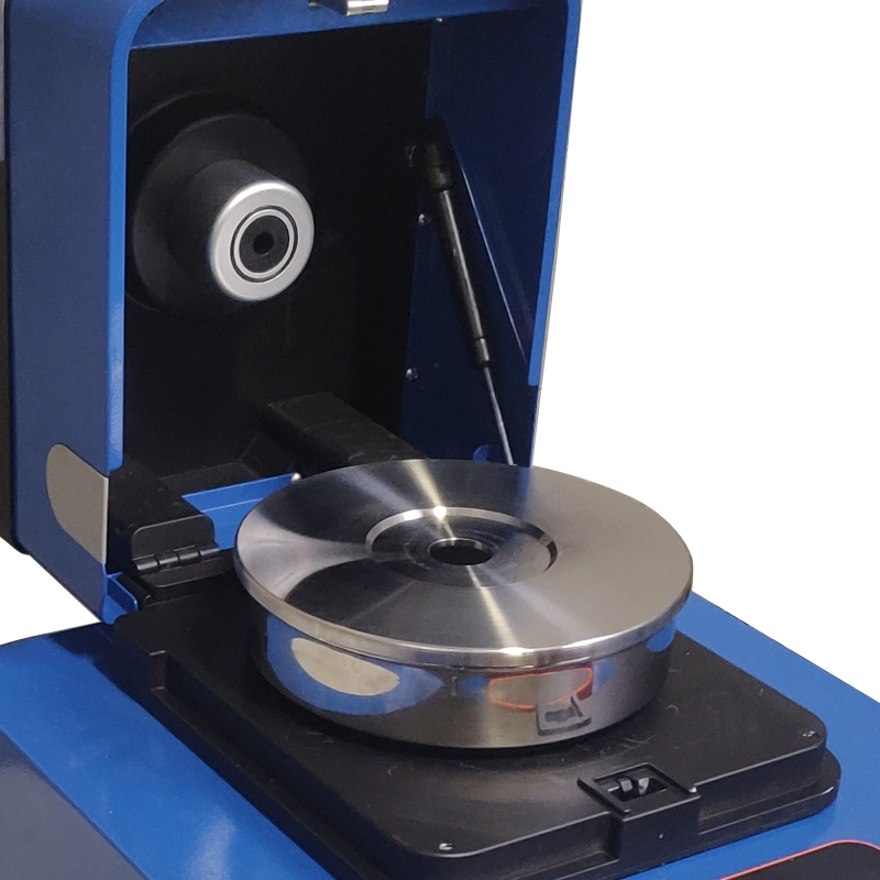 ucm100-ultra-centrifugal-mill-close-view-of-closed-grinding-chamber